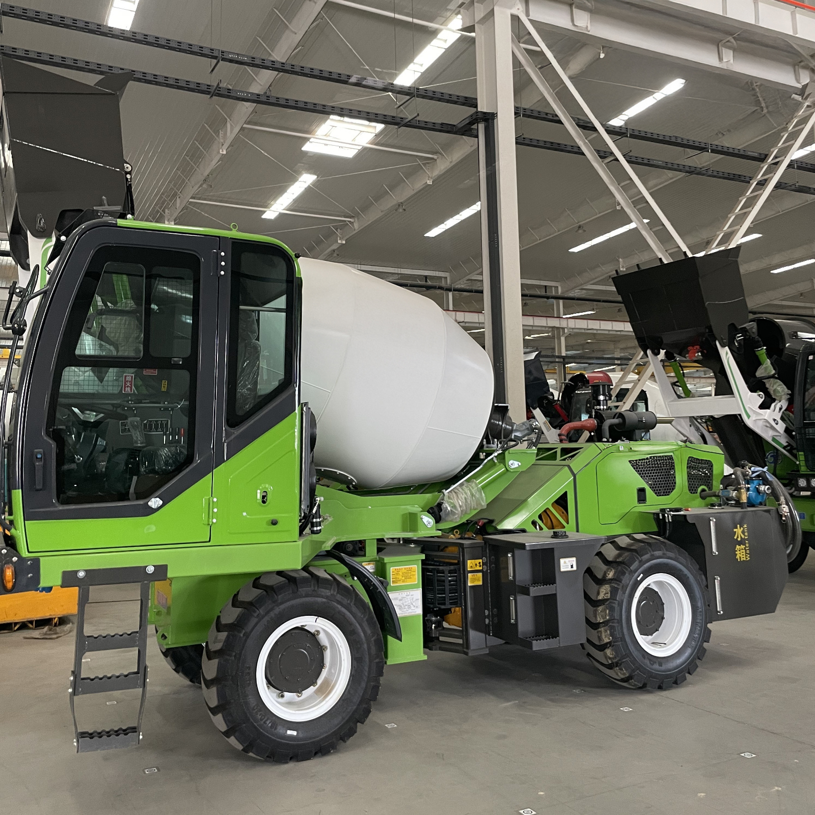 1 To 6.5m³ Mobile Self Loading - Concrete Mixer Machine ulasan dan harga